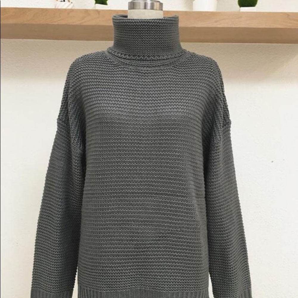 Chunky Knit Turtleneck Sweater - Picture 3 of 5